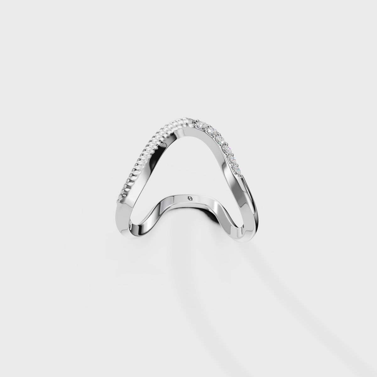 Curved Round Diamond Band
