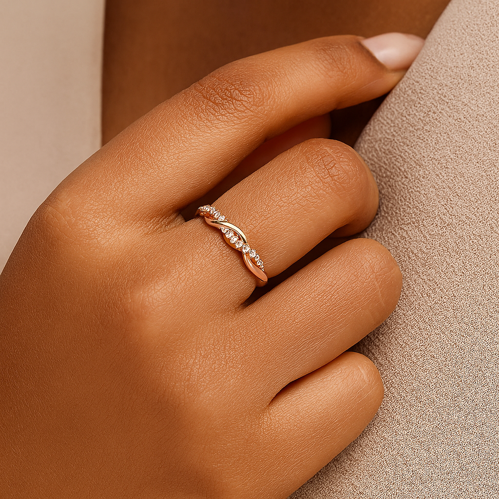 Glimmering Diamond Twist Ring