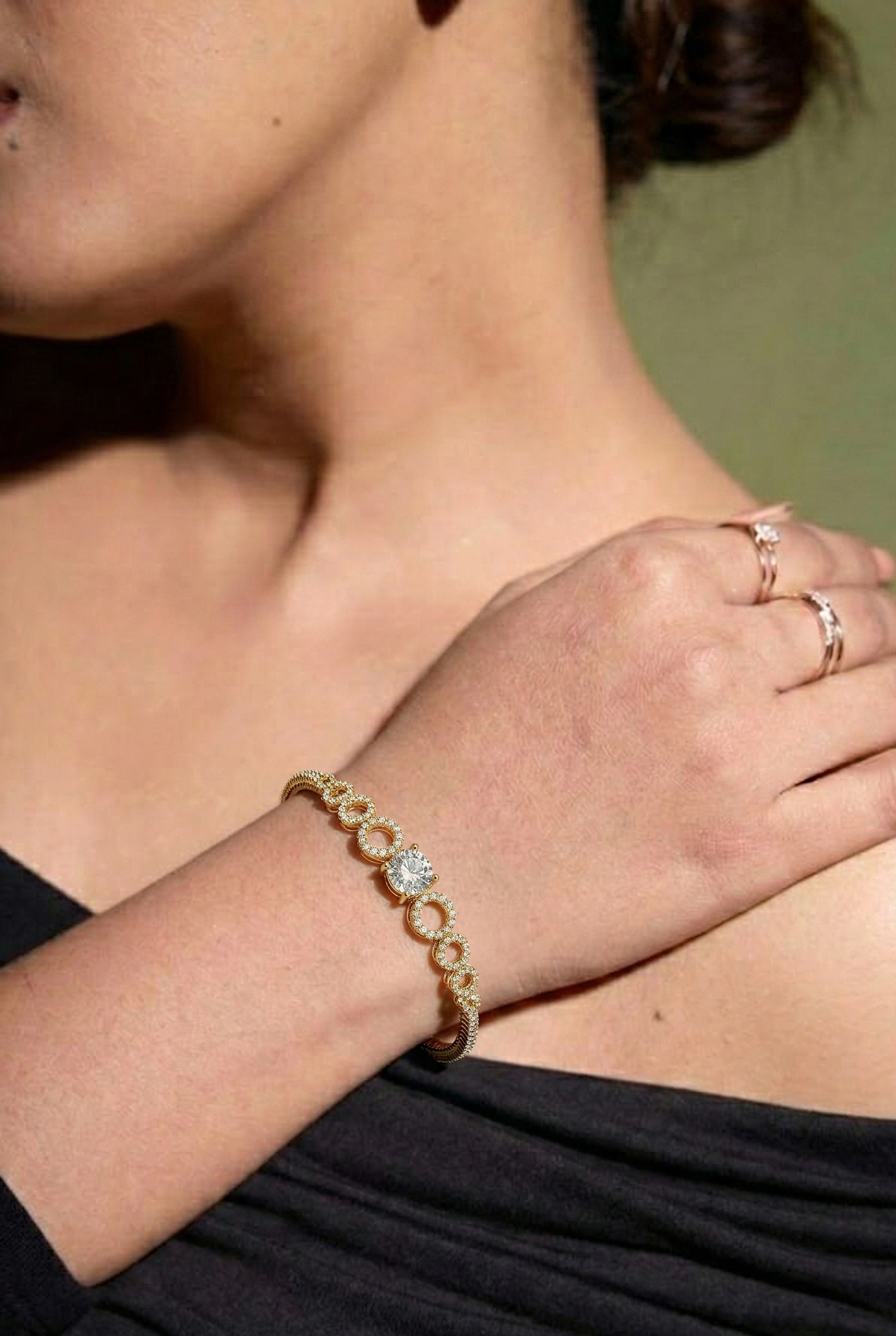 Halo Circle Solitaire Bracelet
