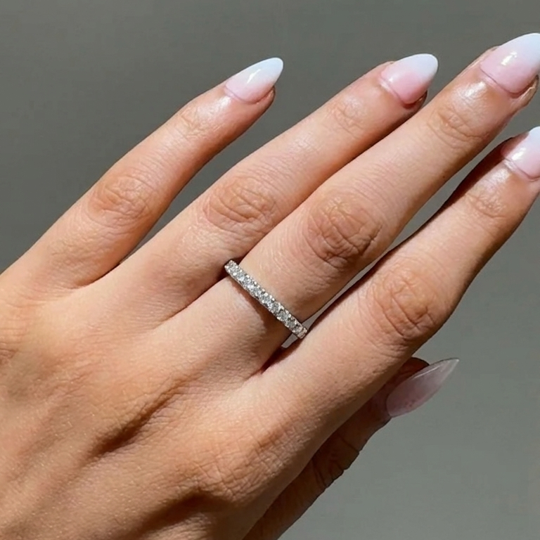 Classic Diamond Anniversary Band
