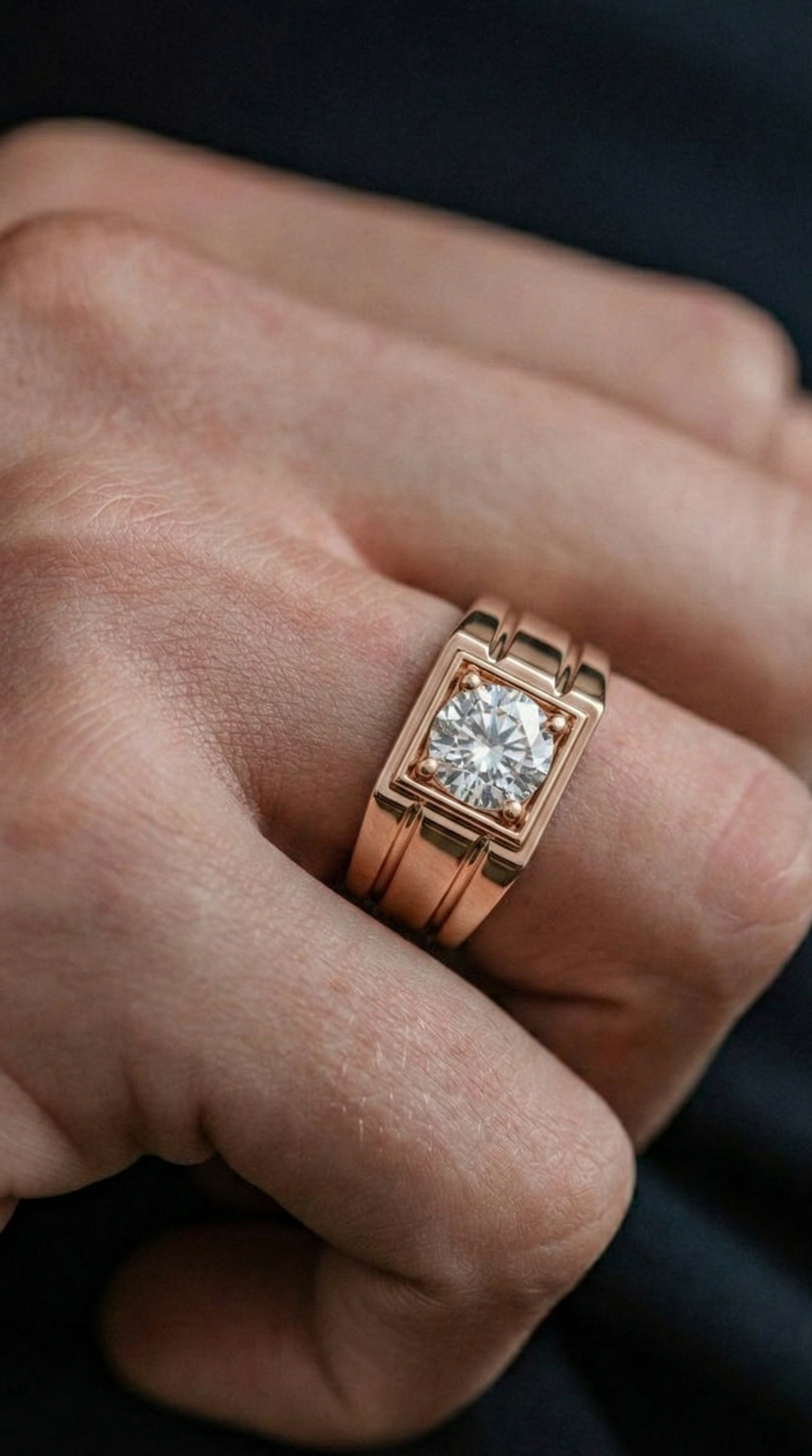 Helious Round Cut Men's Ring