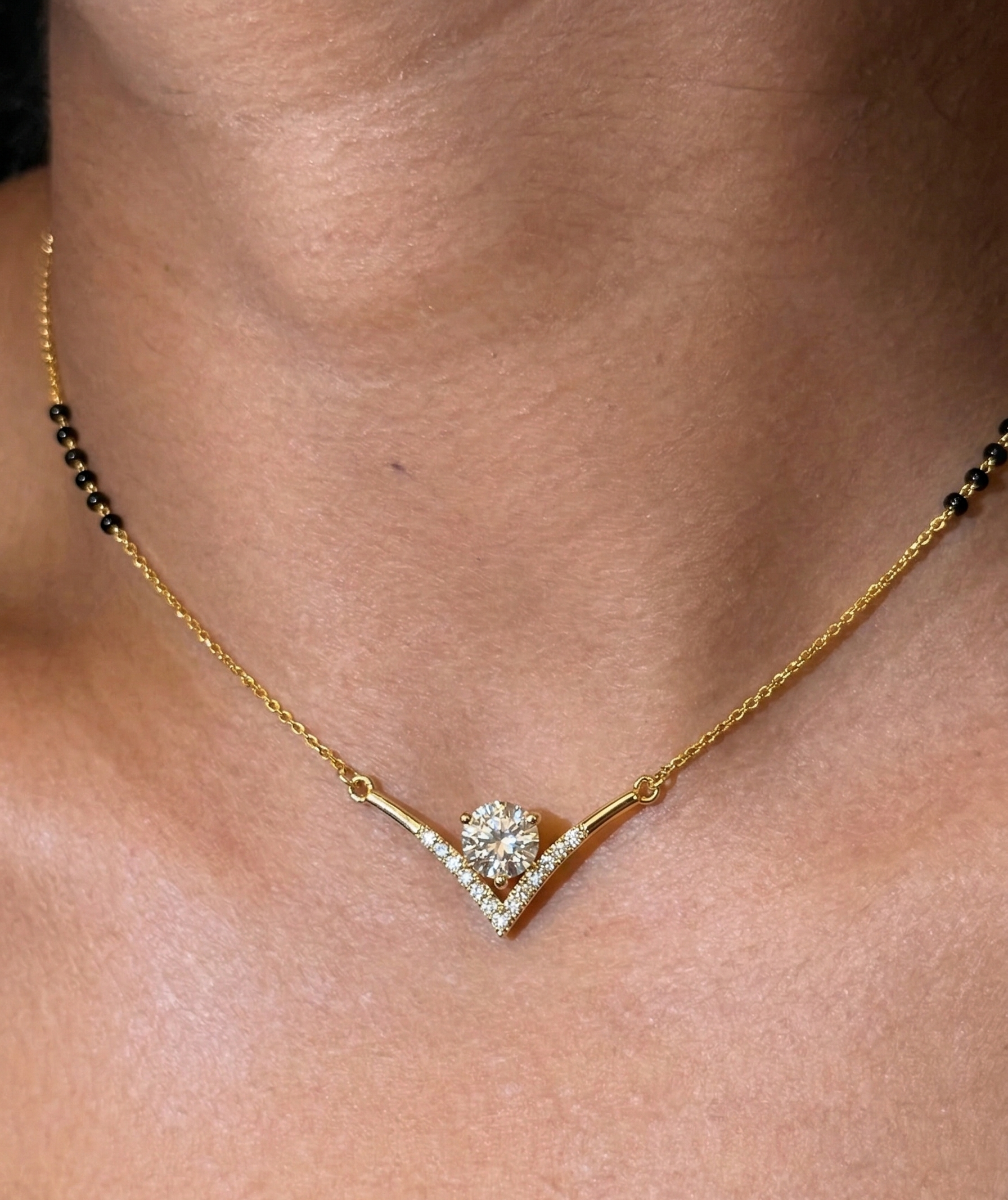 Eterna V Diamond Mangalsutra