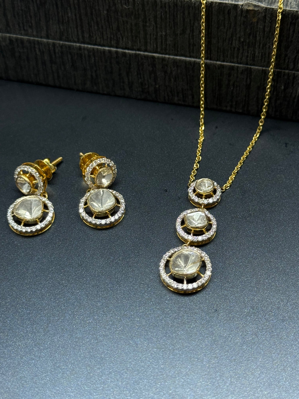 Gulbahaar Graduation Polki Pendant set