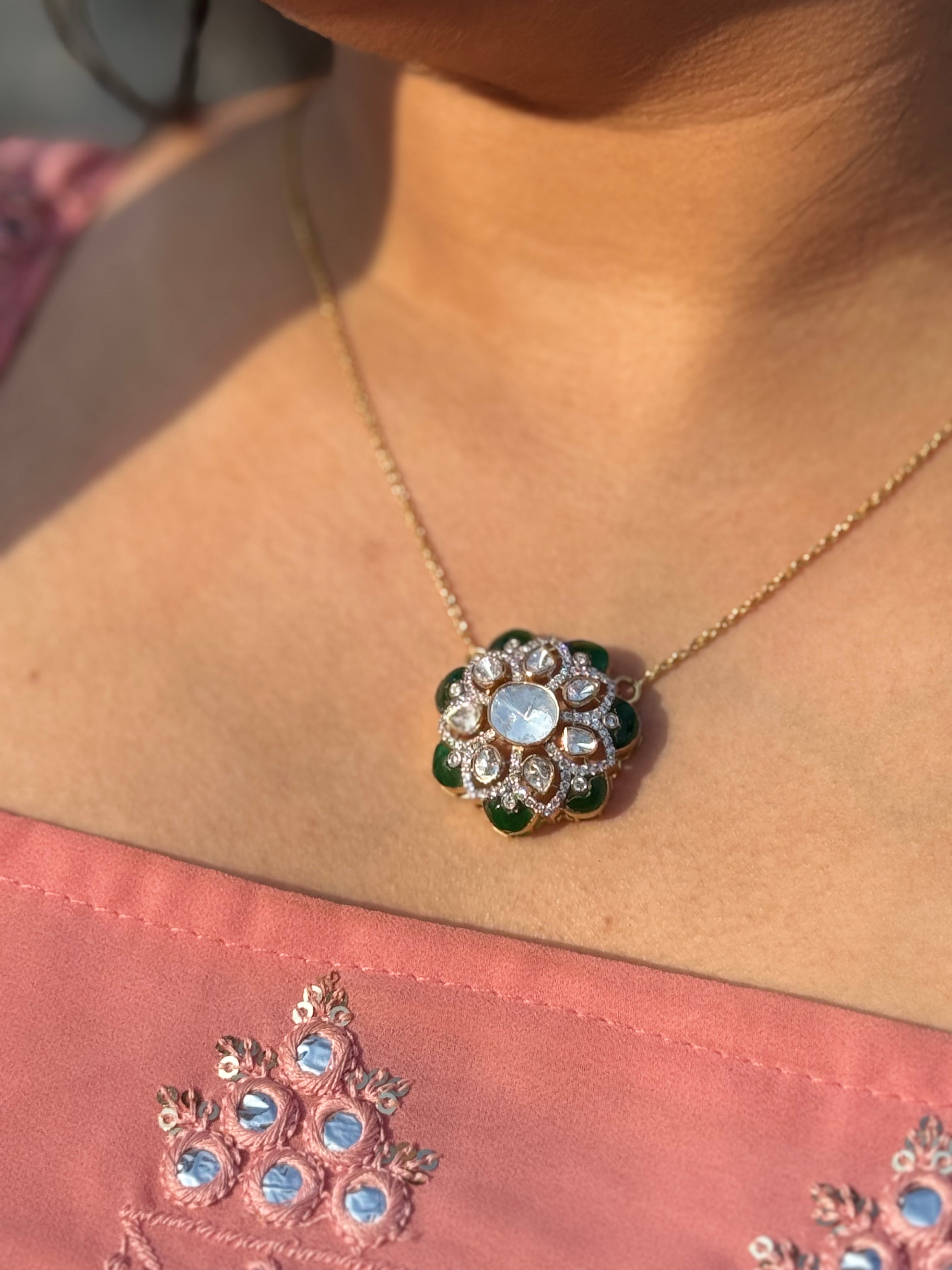 Green stone pendant with earrings