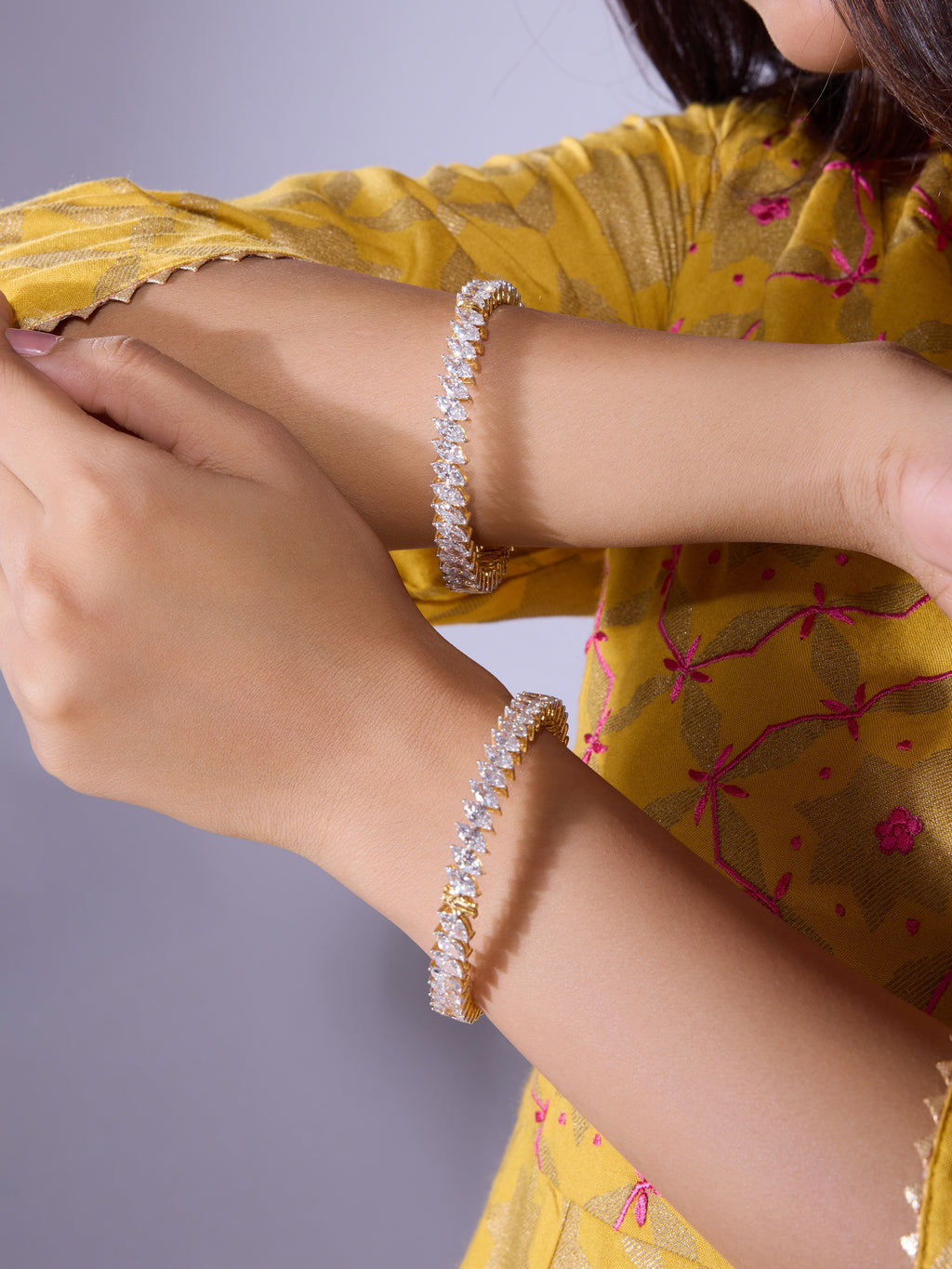 40PT Marquise Bangle