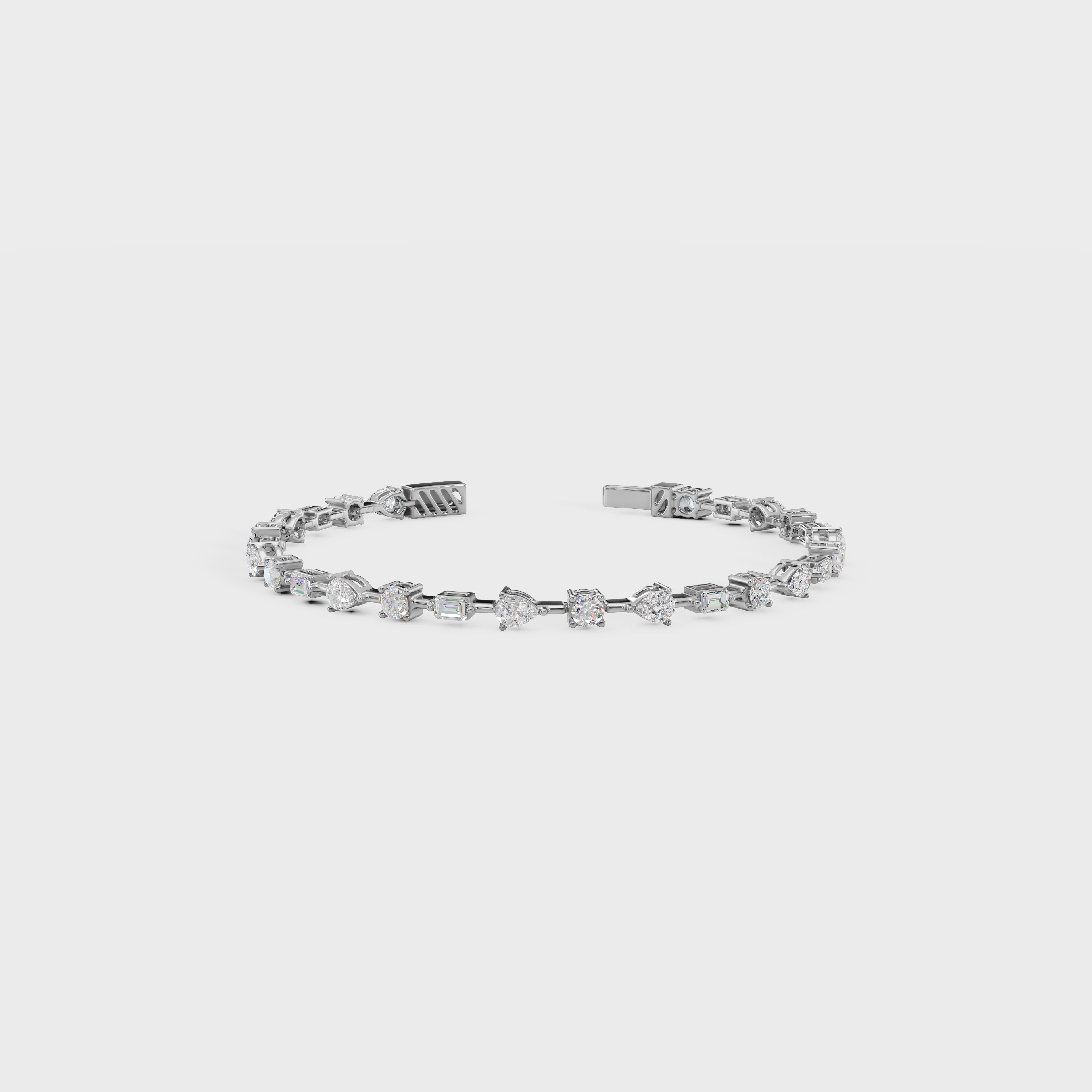 Women's Luxe Simulated Diamond Link Bracelet