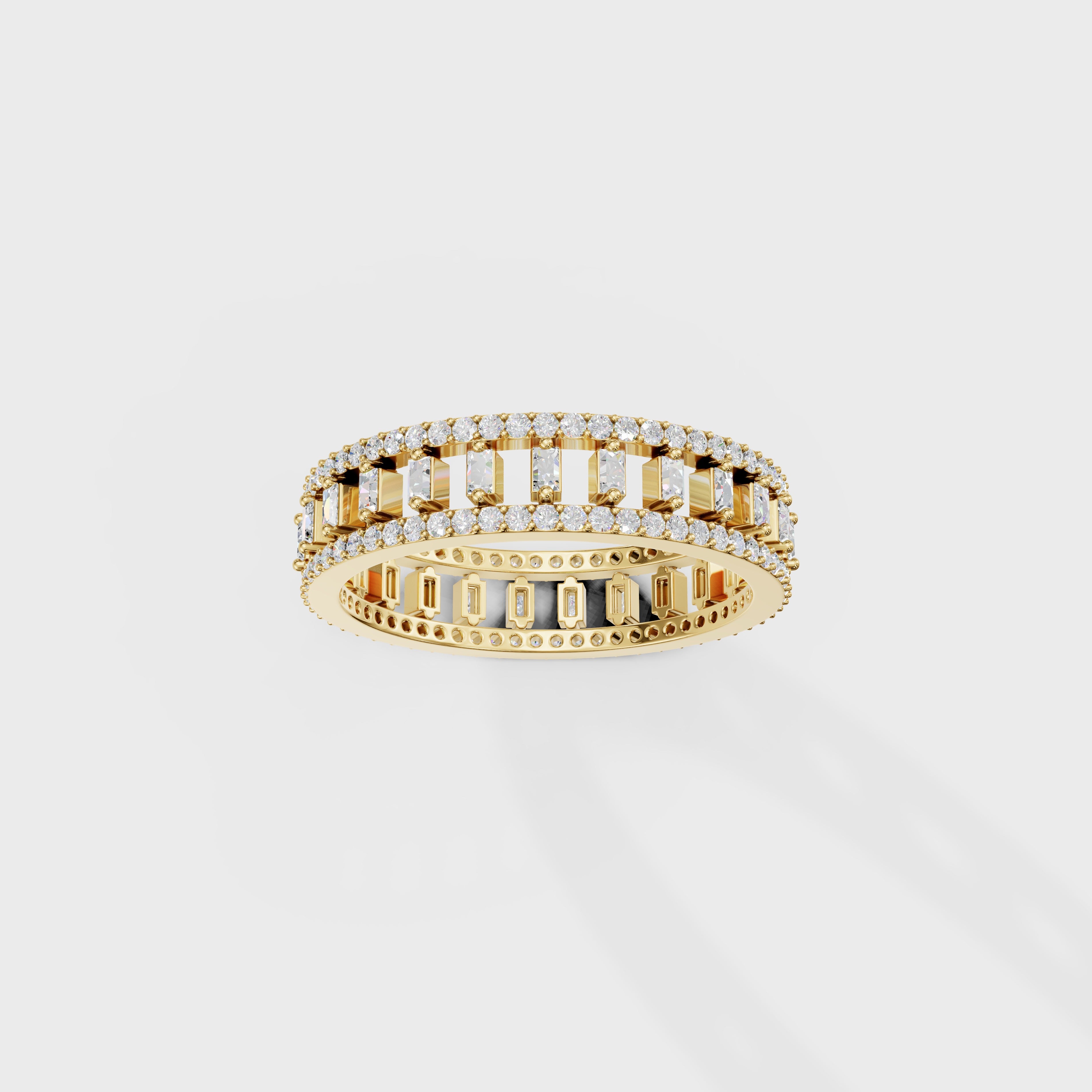 Round & Baguette Spaced Diamond Ring