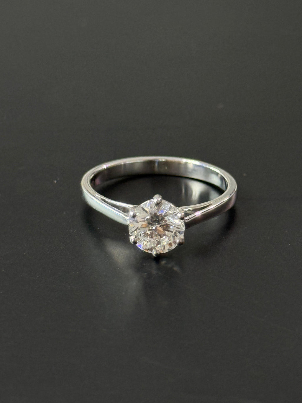 1 Ct Round Cut Ring