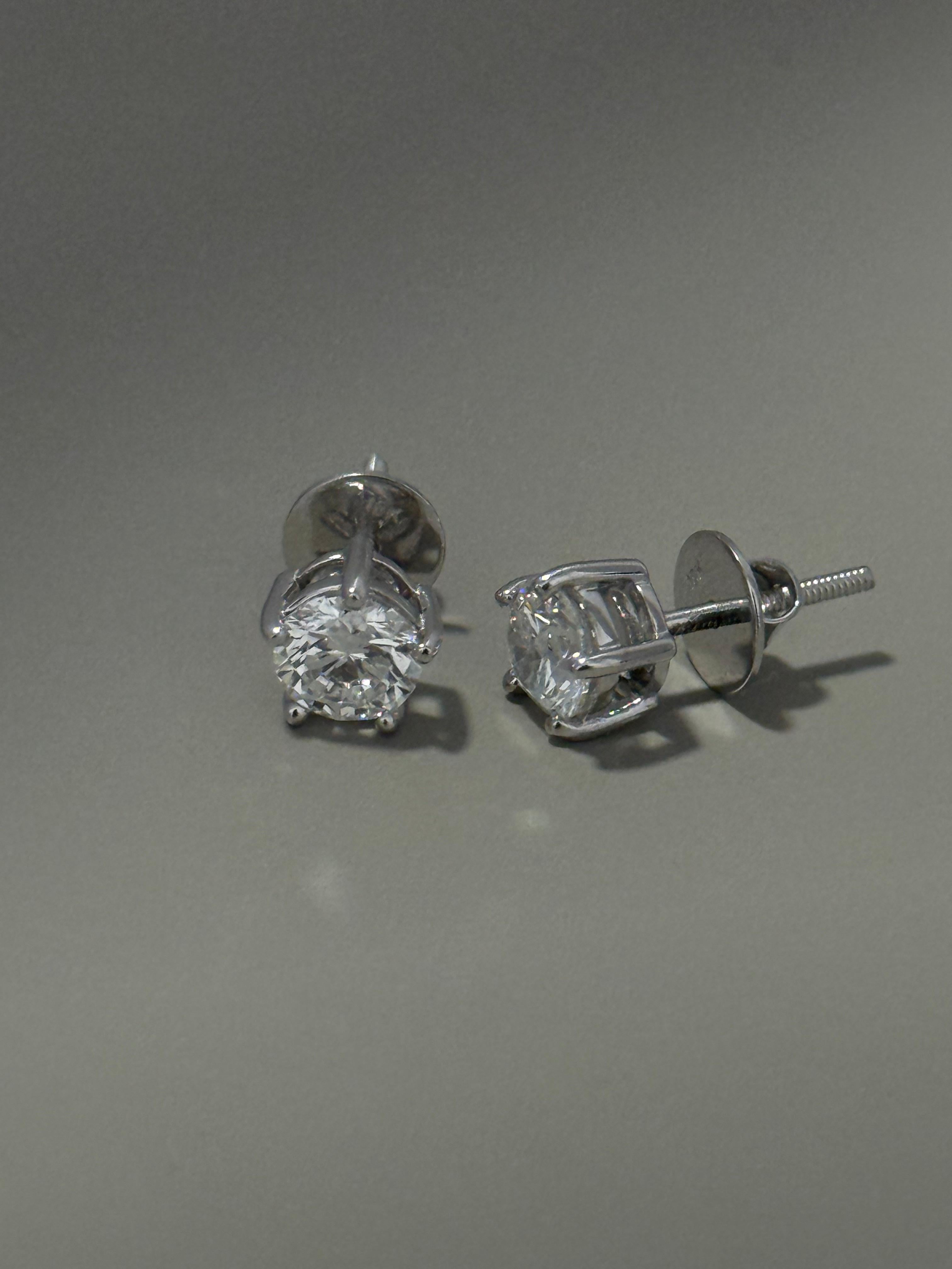 0.70 pointer 5 Prongs Studs