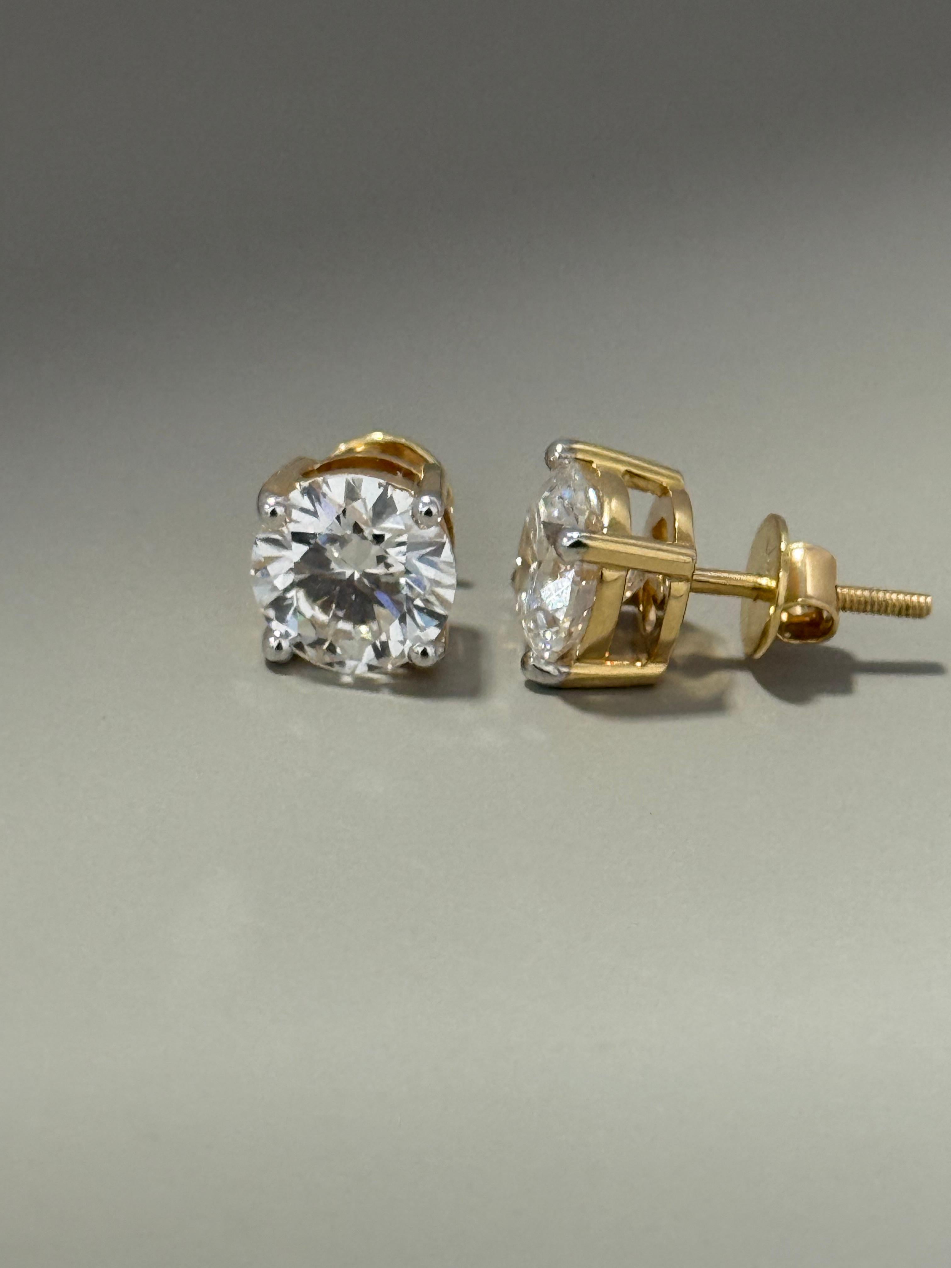 2ct Diamond Stud in 4 Prong