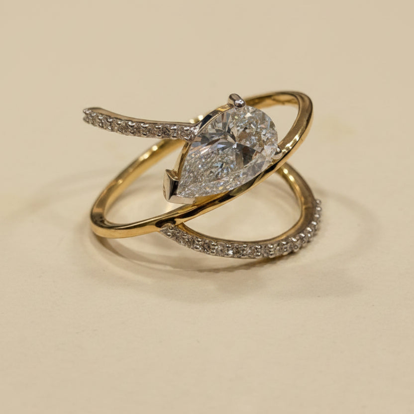 Pear Crossover X Ring