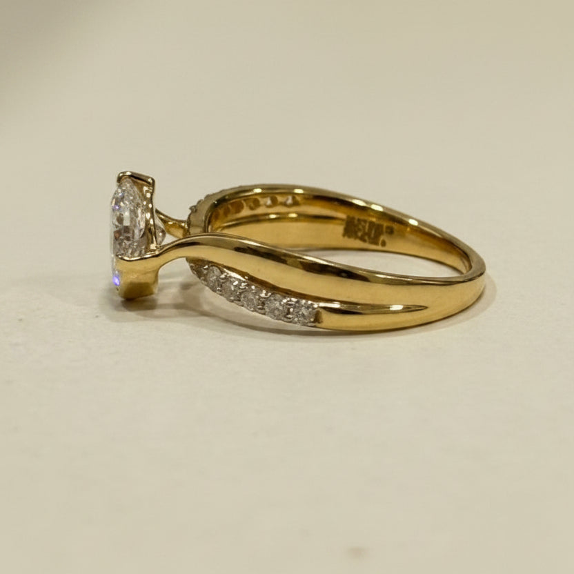 cushion cut diamond twisted shank ring