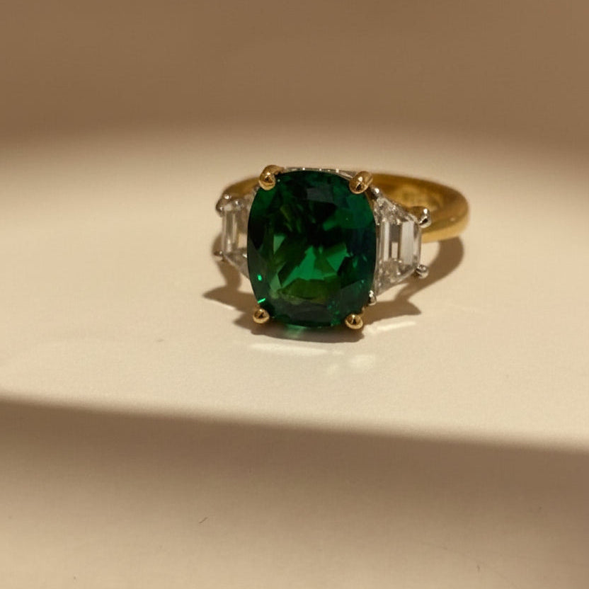 Green Stone And Trapezoid Ring