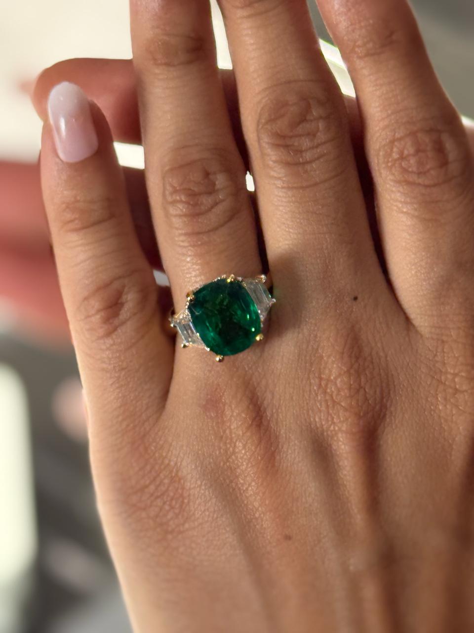 Green Stone And Trapezoid Ring