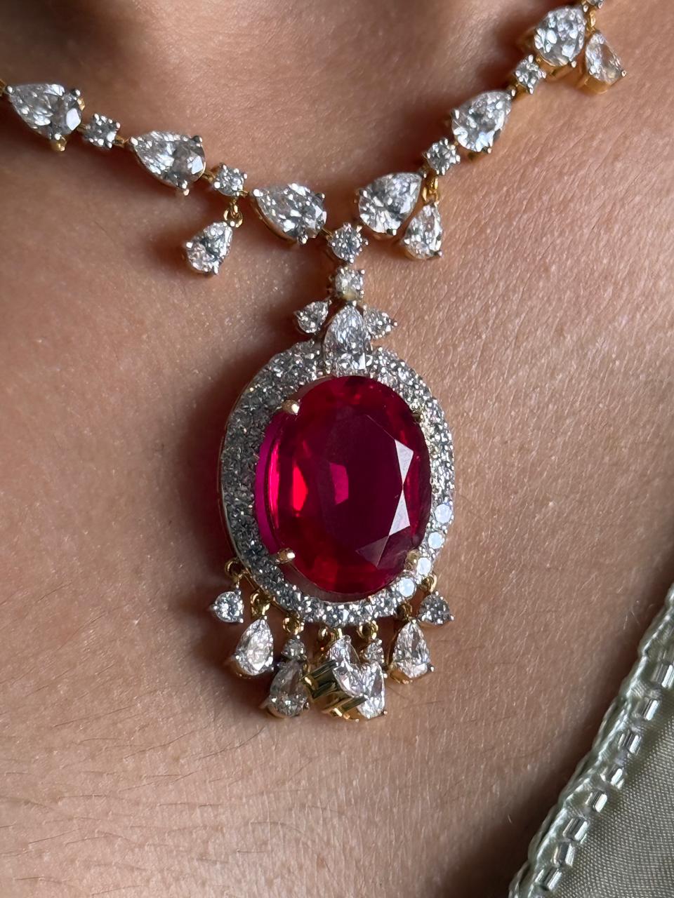 Heavy necklace necklace set