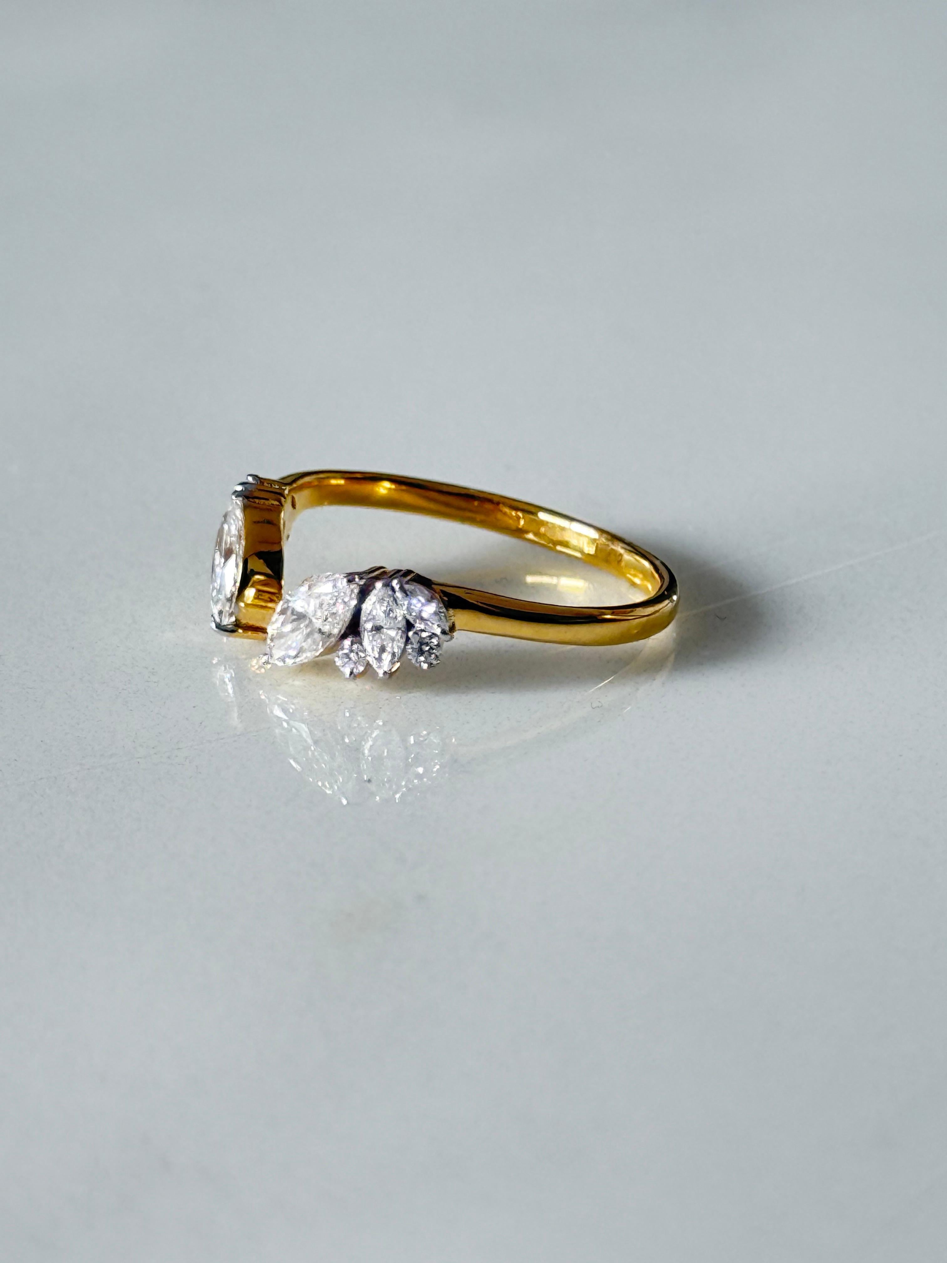 Emerald stackable ring with marquise band