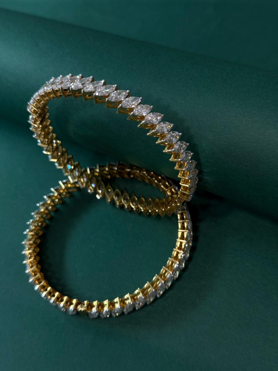 40PT Marquise Bangle