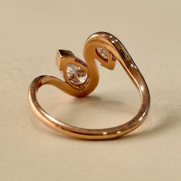 Pear curve Ring