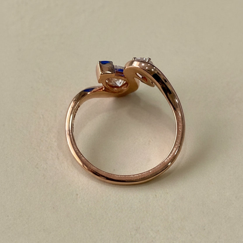 Pear curve Ring
