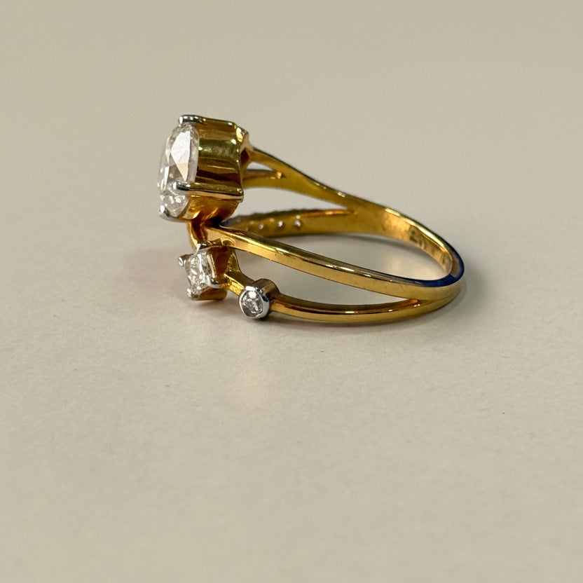 1ct Round Cut Crossover Shank Solitaire Ring