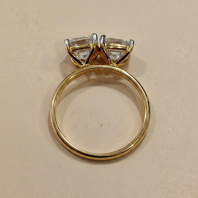 Asscher & Pear Toi et moi ring