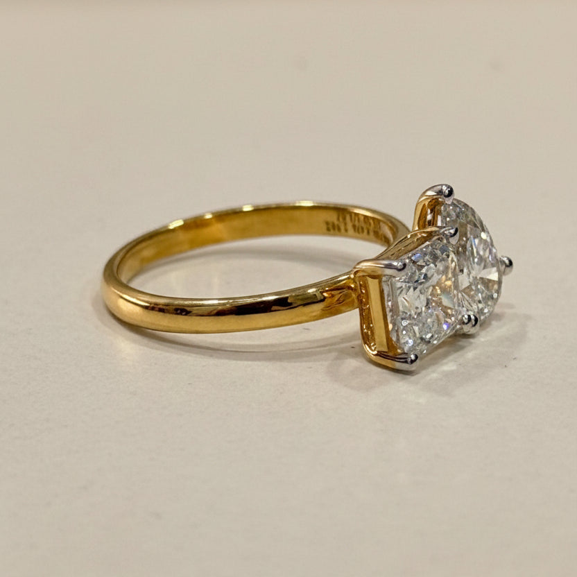 Asscher & Pear Toi et moi ring