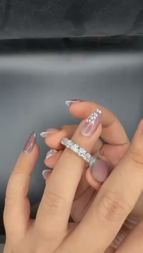 Round & Heart Eternity Ring