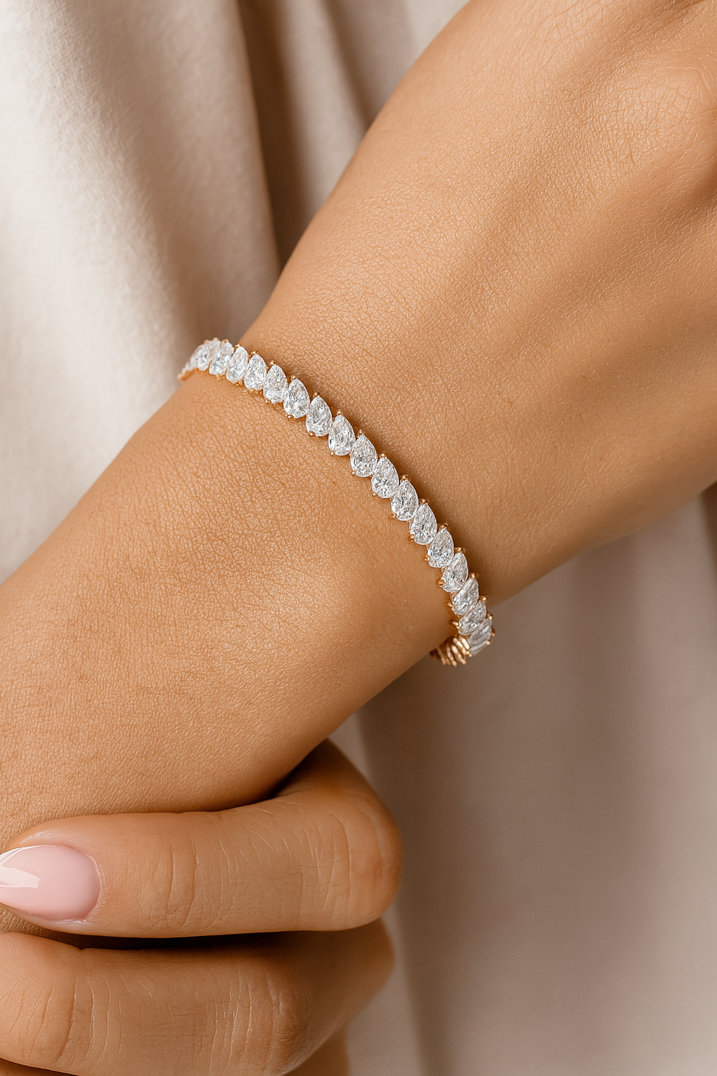 Luxe Spark Leaf Tennis Bracelet