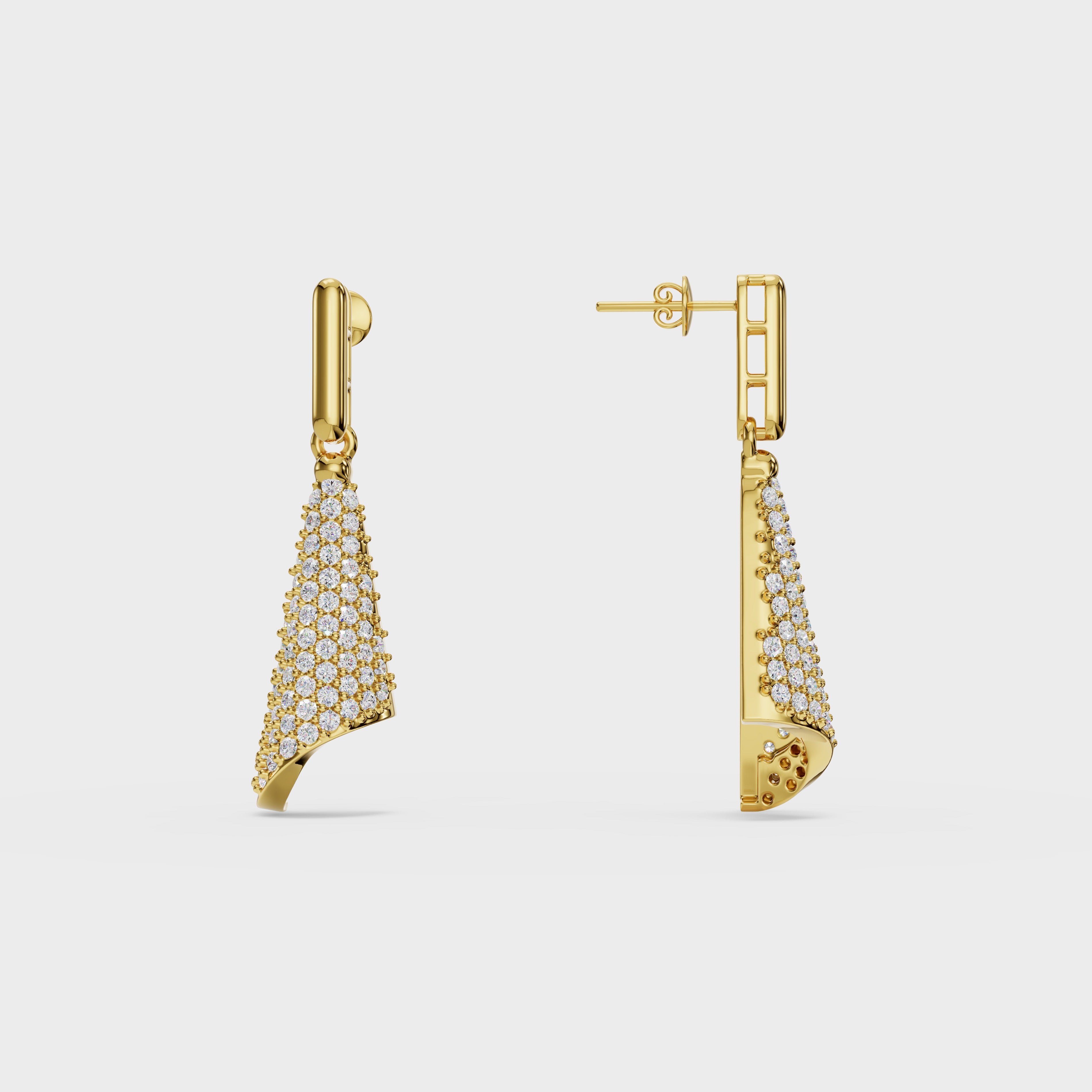 Twisted Triangle Diamond Danglers